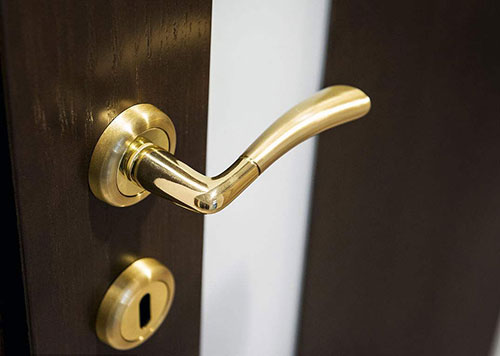 稻城24小时上门开锁公司