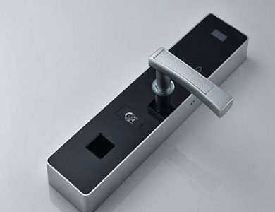 稻城24小时上门开锁公司