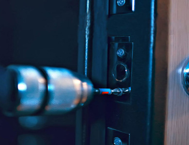 稻城24小时上门开锁公司