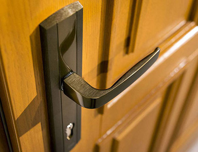 稻城24小时上门开锁公司